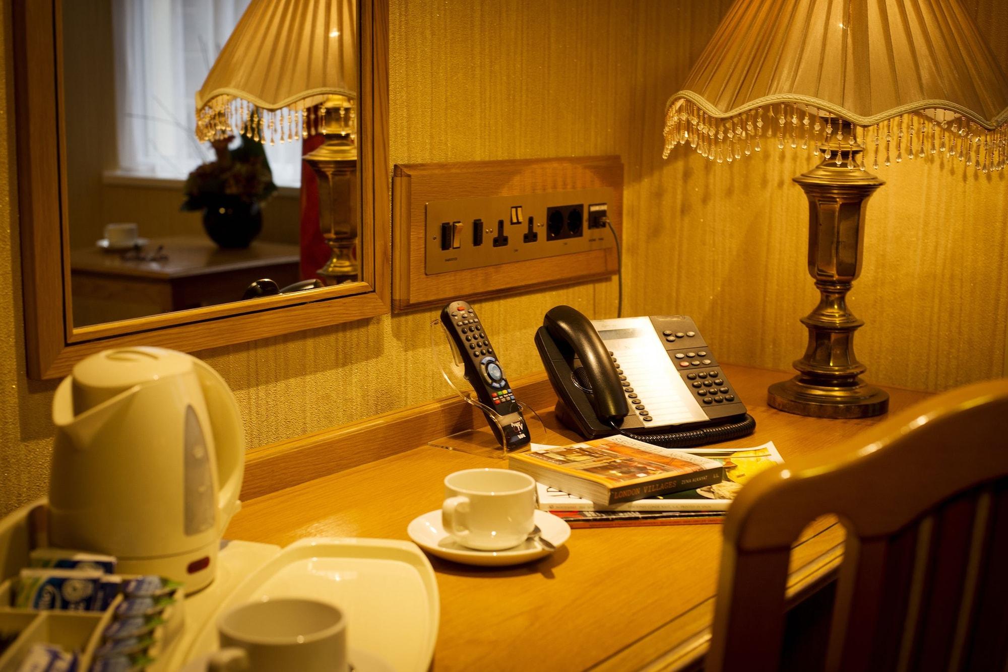 The Montana Hotel Лондон Екстер'єр фото